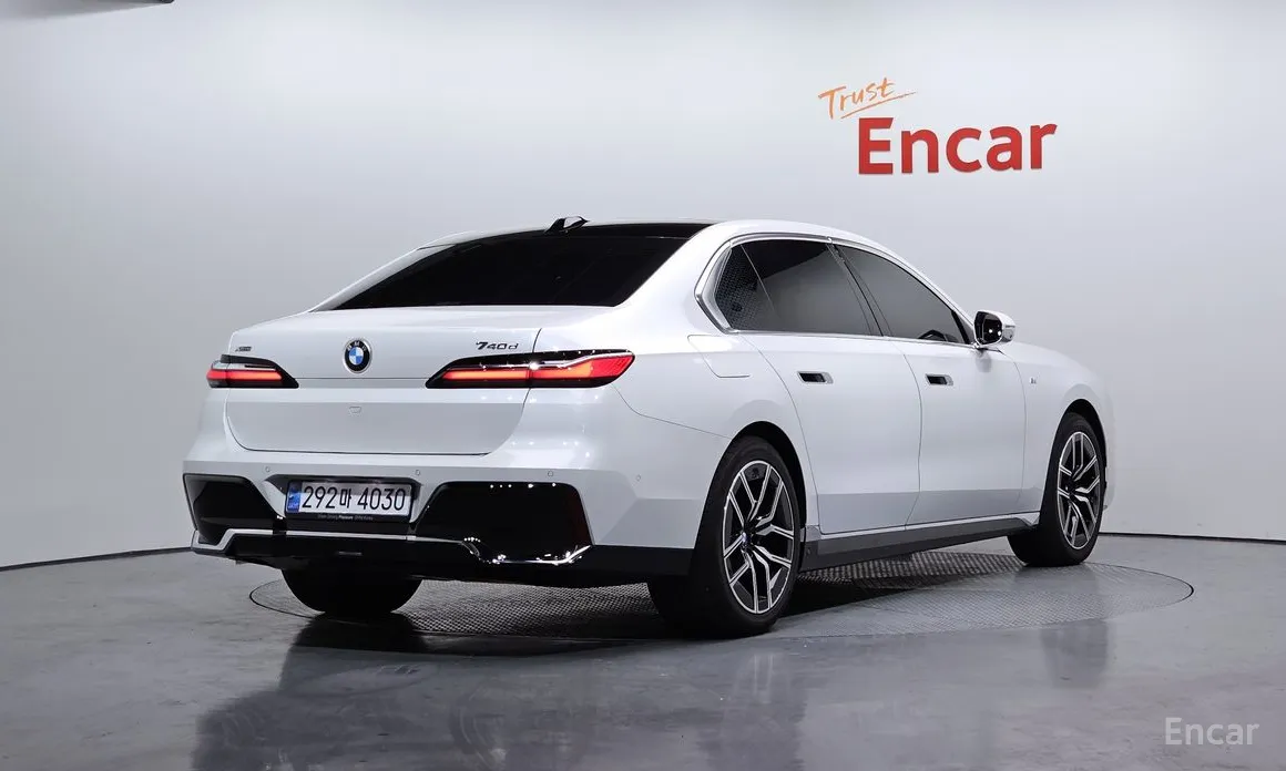 BMW 7 Series 2022 740d xDrive M Sport