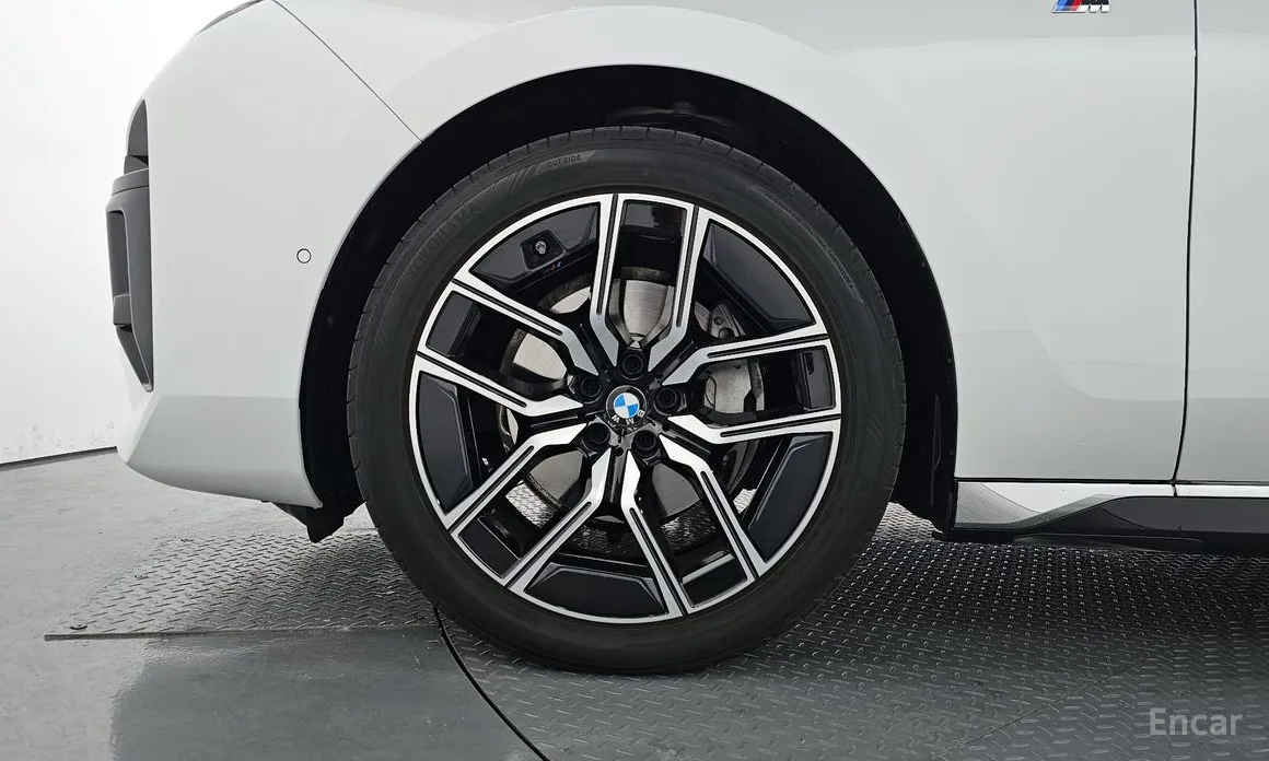 BMW 7 Series 2022 740d xDrive M Sport