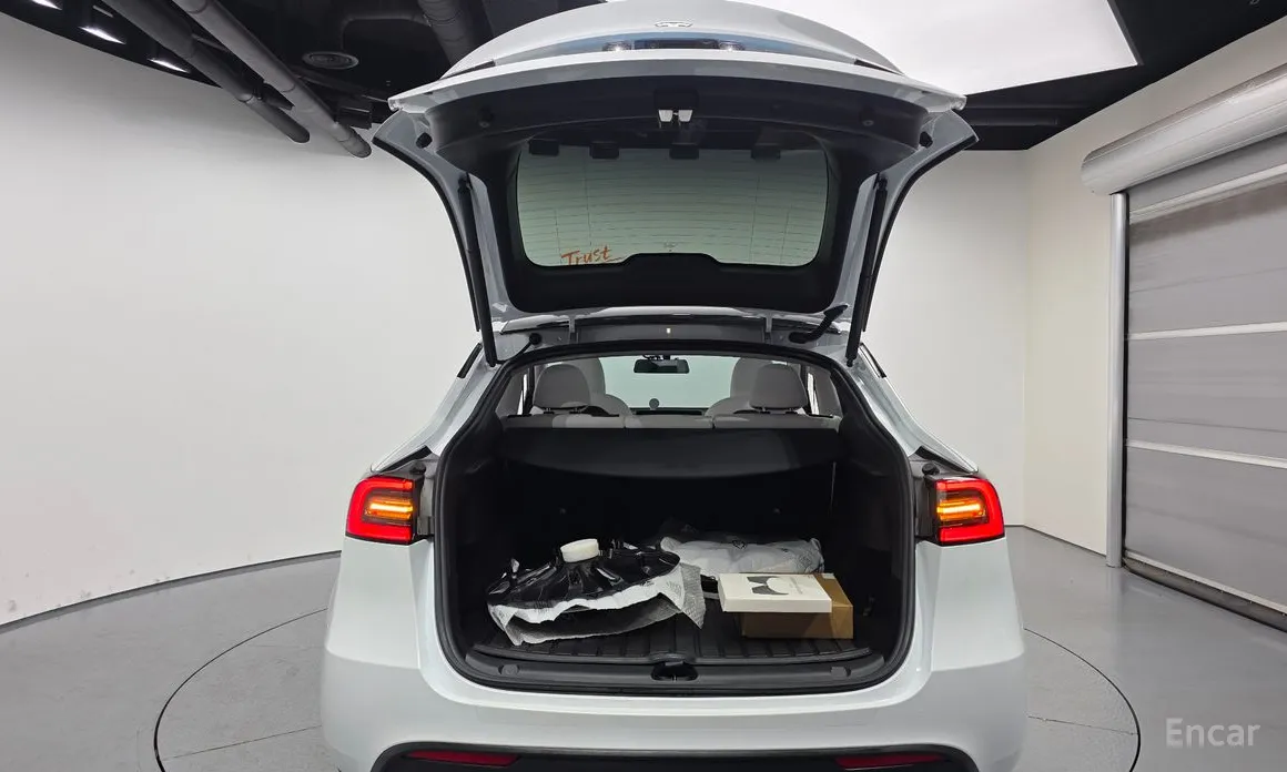 Tesla Model Y 2020 RWD