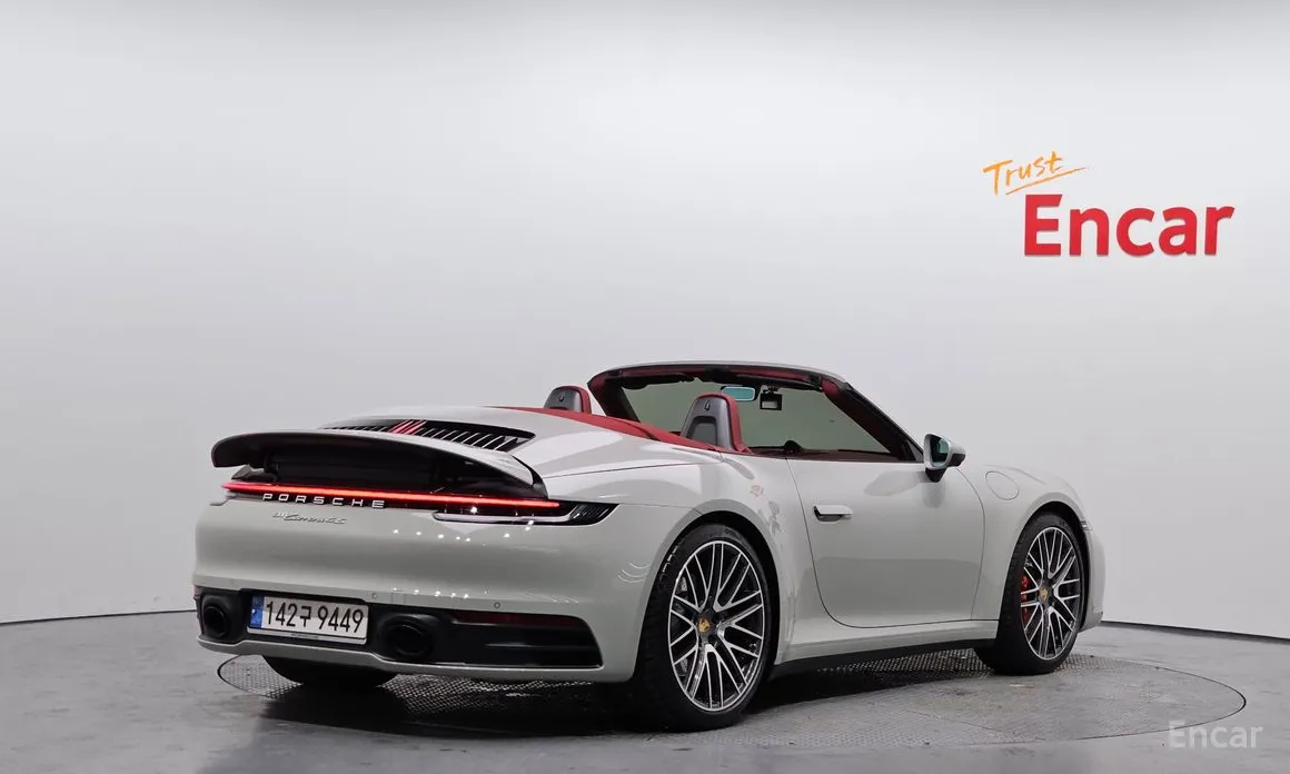 Porsche 911 2019 Carrera 4S Cabriolet