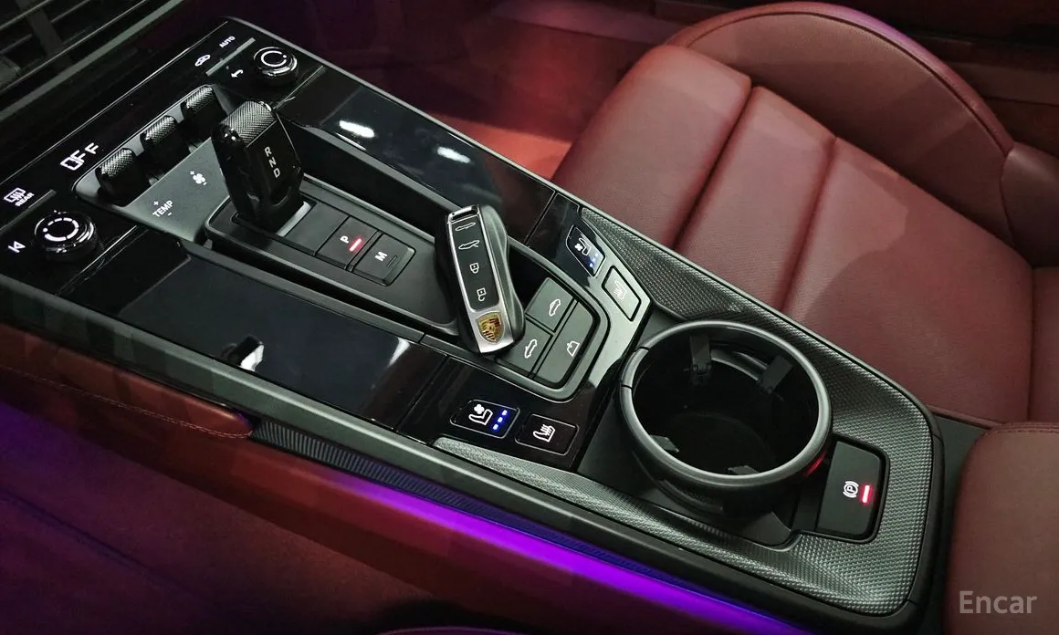 Porsche 911 2019 Carrera 4S Cabriolet