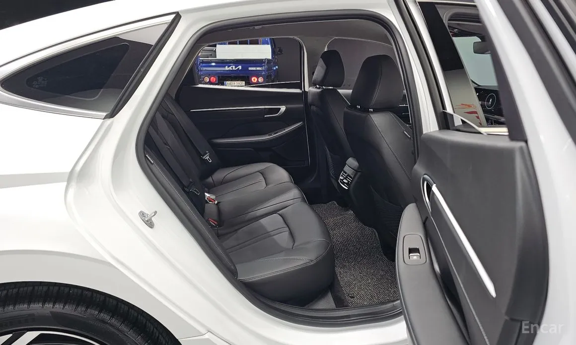 Hyundai Sonata 2023 1.6 Turbo