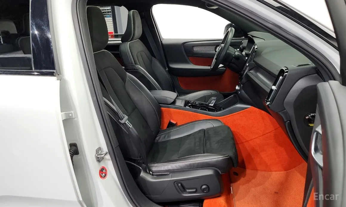 Volvo XC40 2018 B4 R-Design