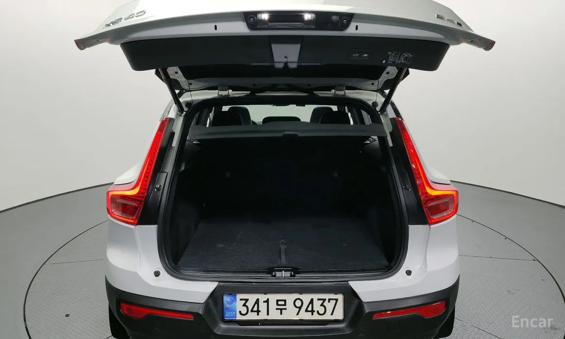 Volvo XC40 2018 B4 R-Design