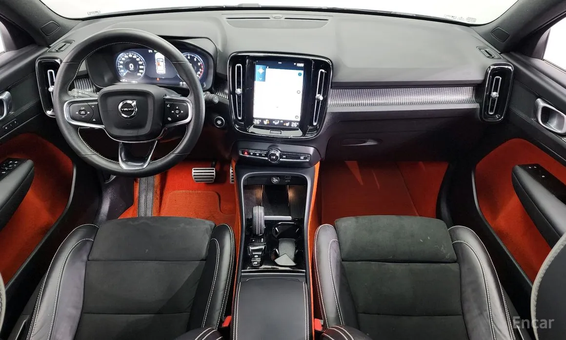 Volvo XC40 2018 B4 R-Design