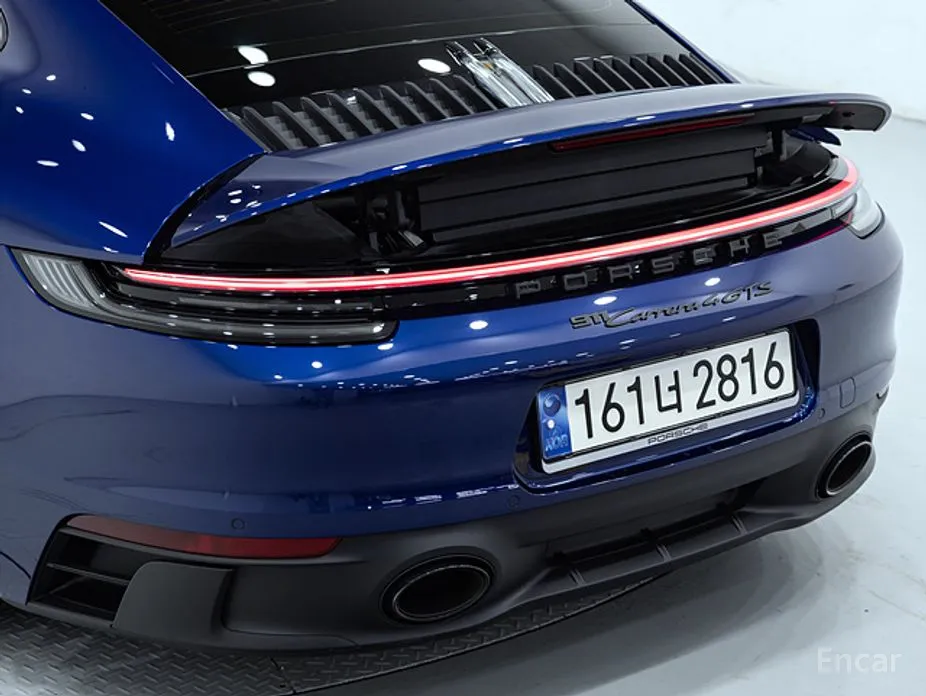 Porsche 911 2019 Carrera 4 GTS