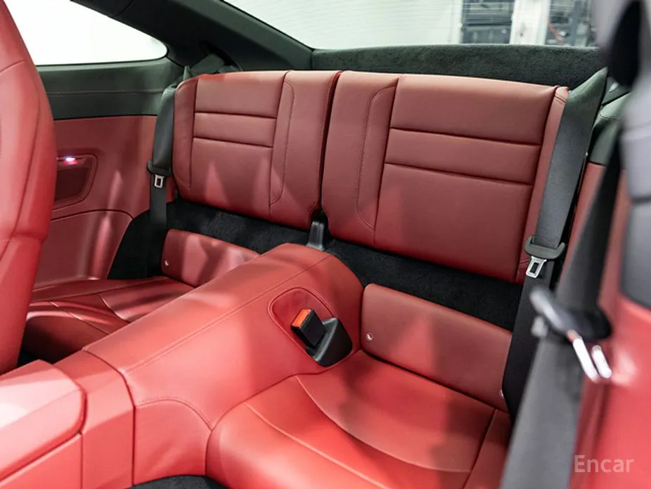 Porsche 911 2019 Carrera 4 GTS