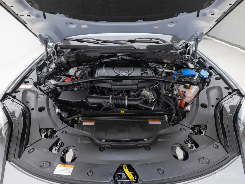 Maserati Grecale 2022 2.0 AWD GT Type P