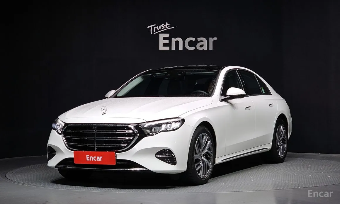 Mercedes-Benz E-Class 2024 E220d 4MATIC Exclusive