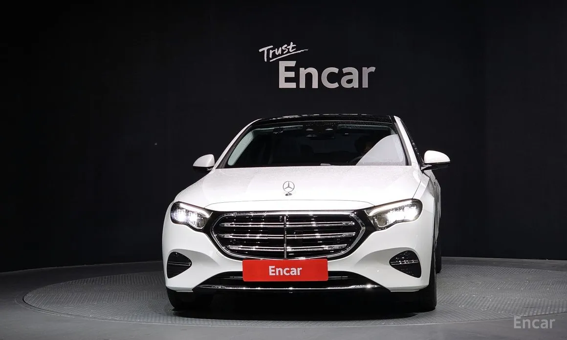 Mercedes-Benz E-Class 2024 E220d 4MATIC Exclusive