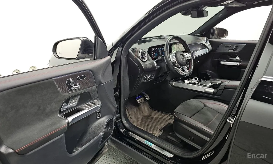 Mercedes-Benz EQB 2022 EQB300 4MATIC AMG Line
