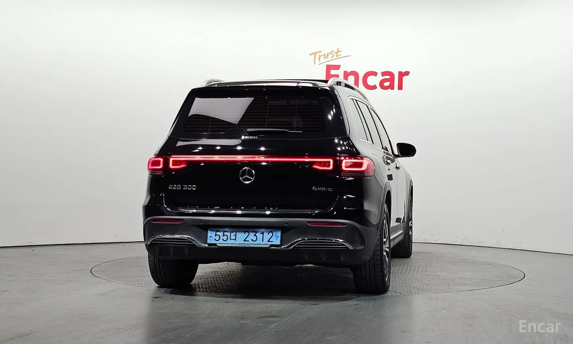 Mercedes-Benz EQB 2022 EQB300 4MATIC AMG Line