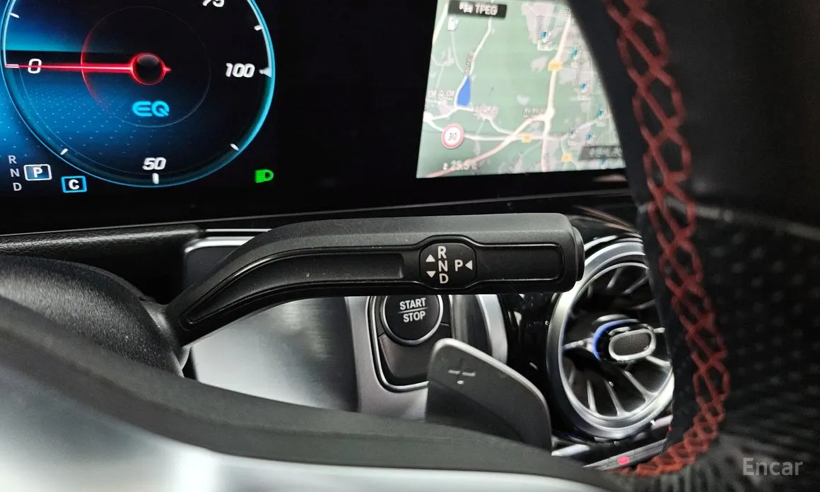 Mercedes-Benz EQB 2022 EQB300 4MATIC AMG Line