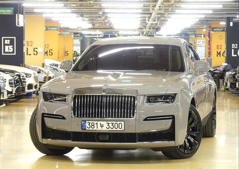 Rolls-Royce Ghost 2020 6.7 V12