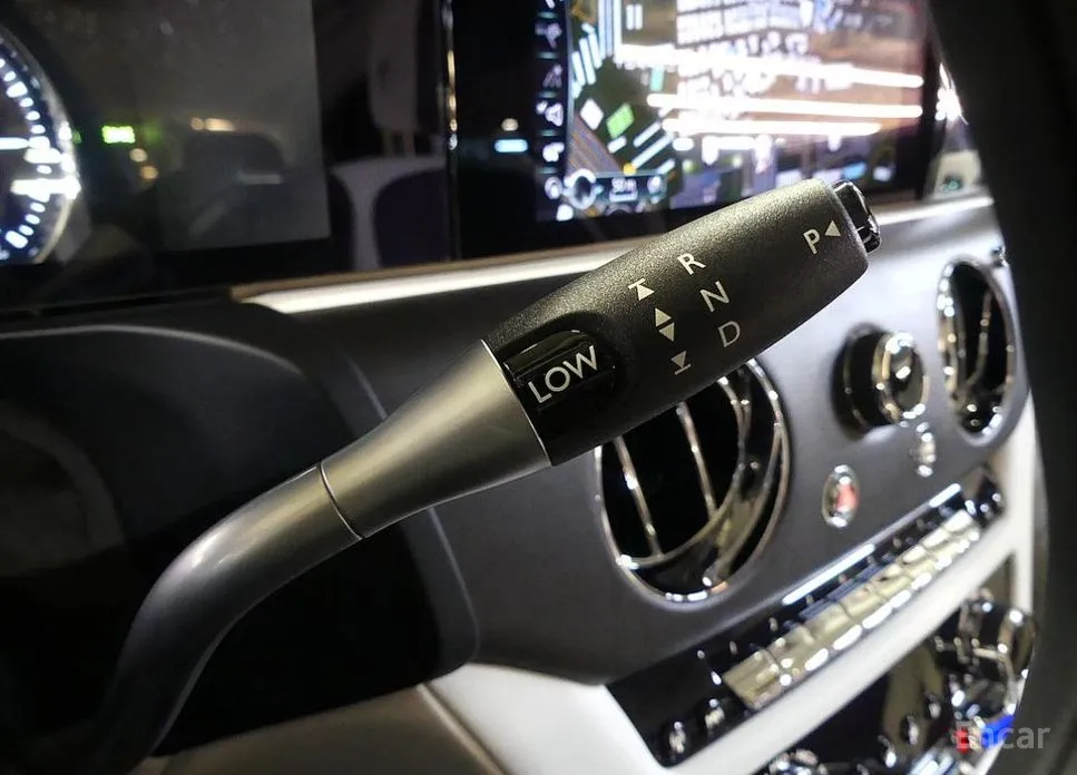 Rolls-Royce Ghost 2020 6.7 V12