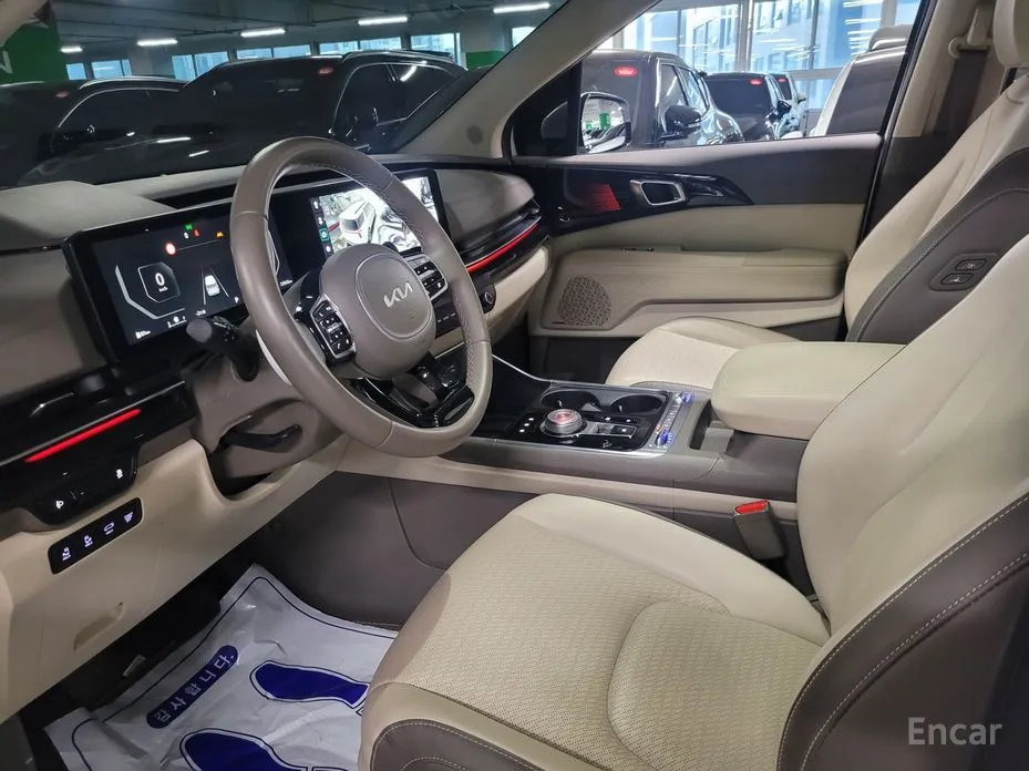 Kia Carnival 2023 Gasoline 7-Seater Signature