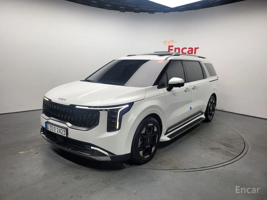 Kia Carnival 2023 Gasoline 7-Seater Signature