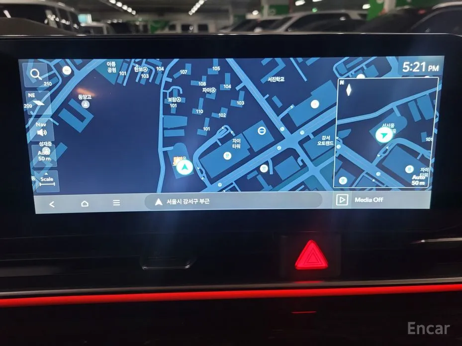 Kia Carnival 2023 Gasoline 7-Seater Signature