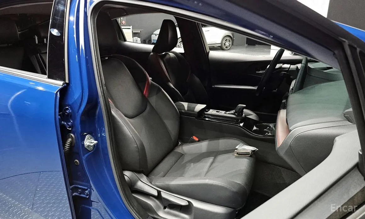 Toyota Prius 2023 2.0 PHEV XSE