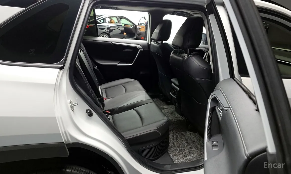 Toyota RAV4 2019 2,5 4WD Hybrid LTD