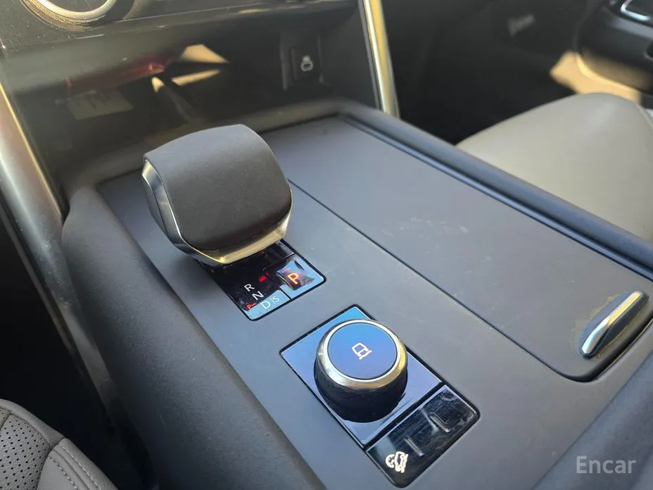 Land Rover Discovery 2017 D250 SE