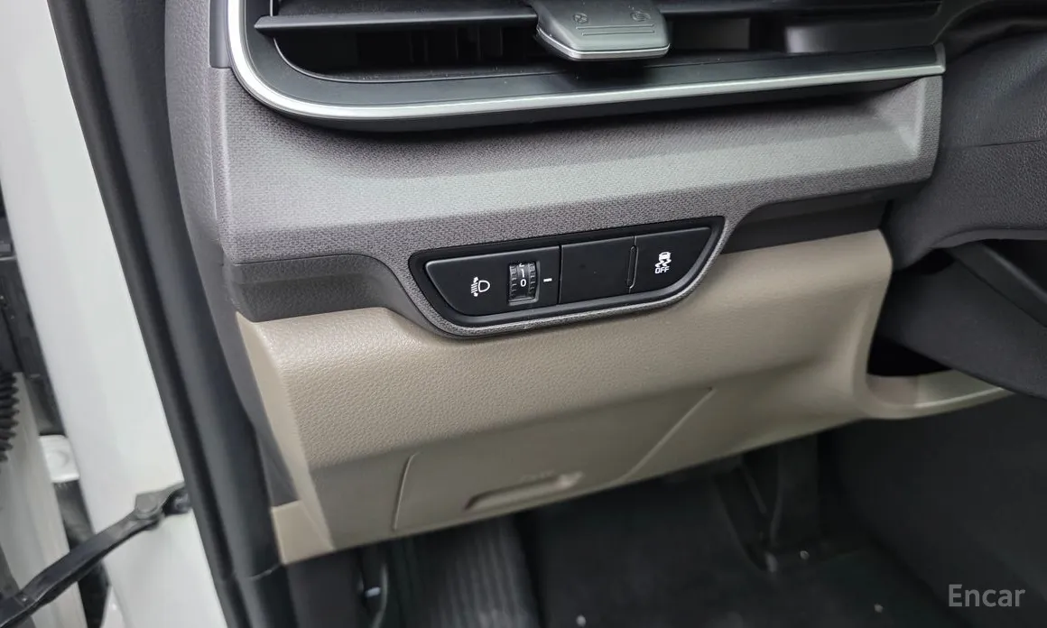 Kia Carnival 2023 9-Seater Prestige