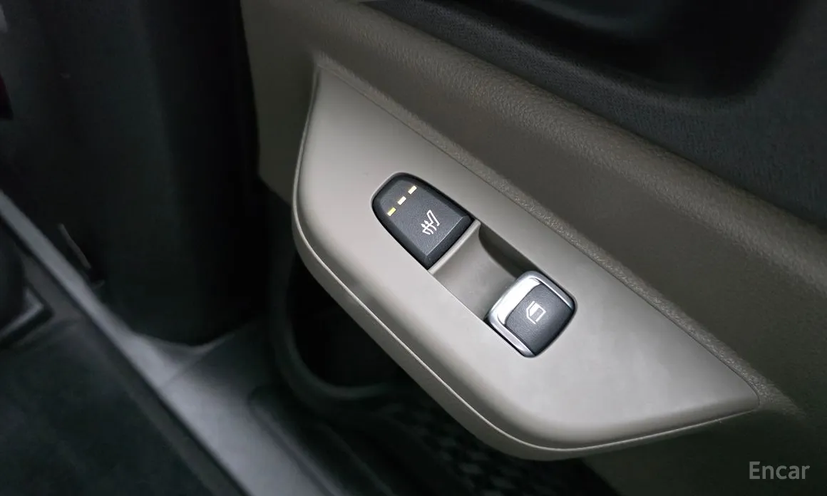 Kia Carnival 2023 9-Seater Prestige