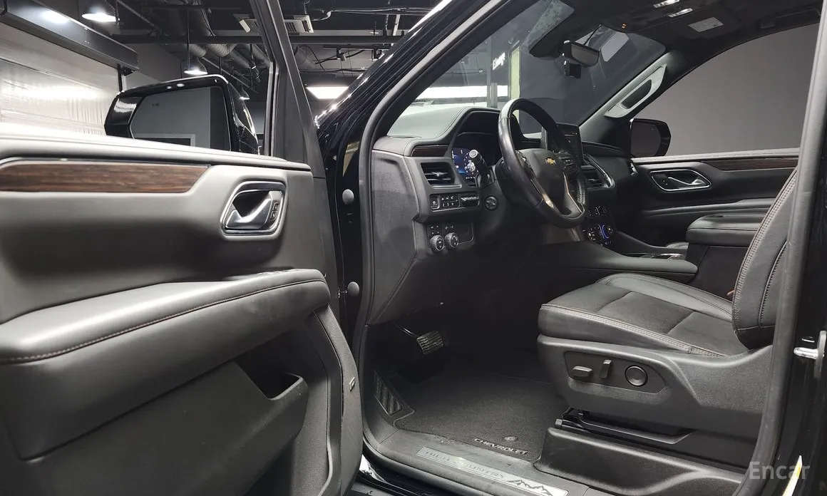 Chevrolet Tahoe 2022 6.2 Dark Knight 4WD