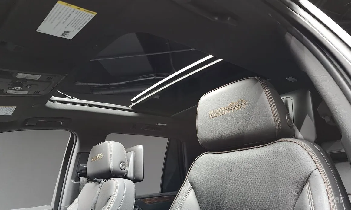 Chevrolet Tahoe 2022 6.2 Dark Knight 4WD