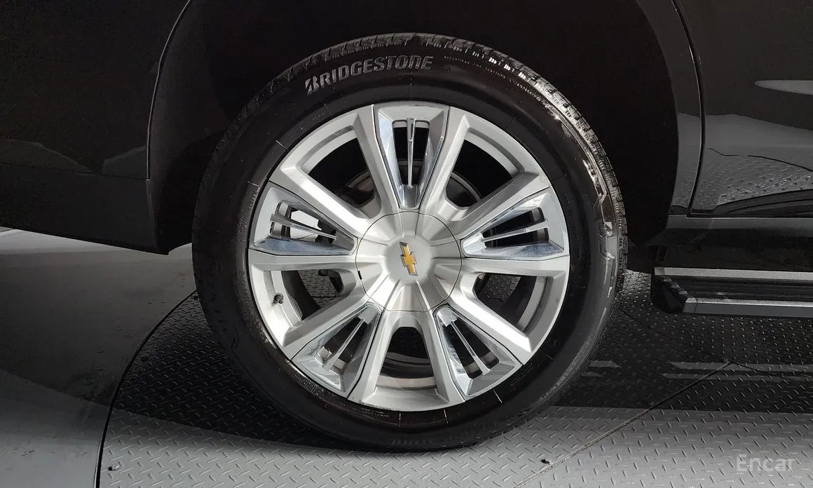 Chevrolet Tahoe 2022 6.2 Dark Knight 4WD