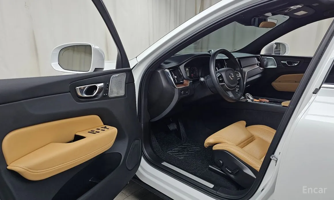 Volvo XC60 2017 B5 Inscription