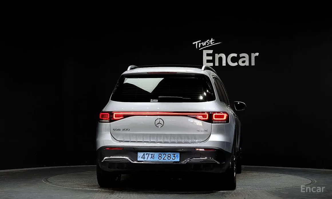 2022 Mercedes-Benz EQB