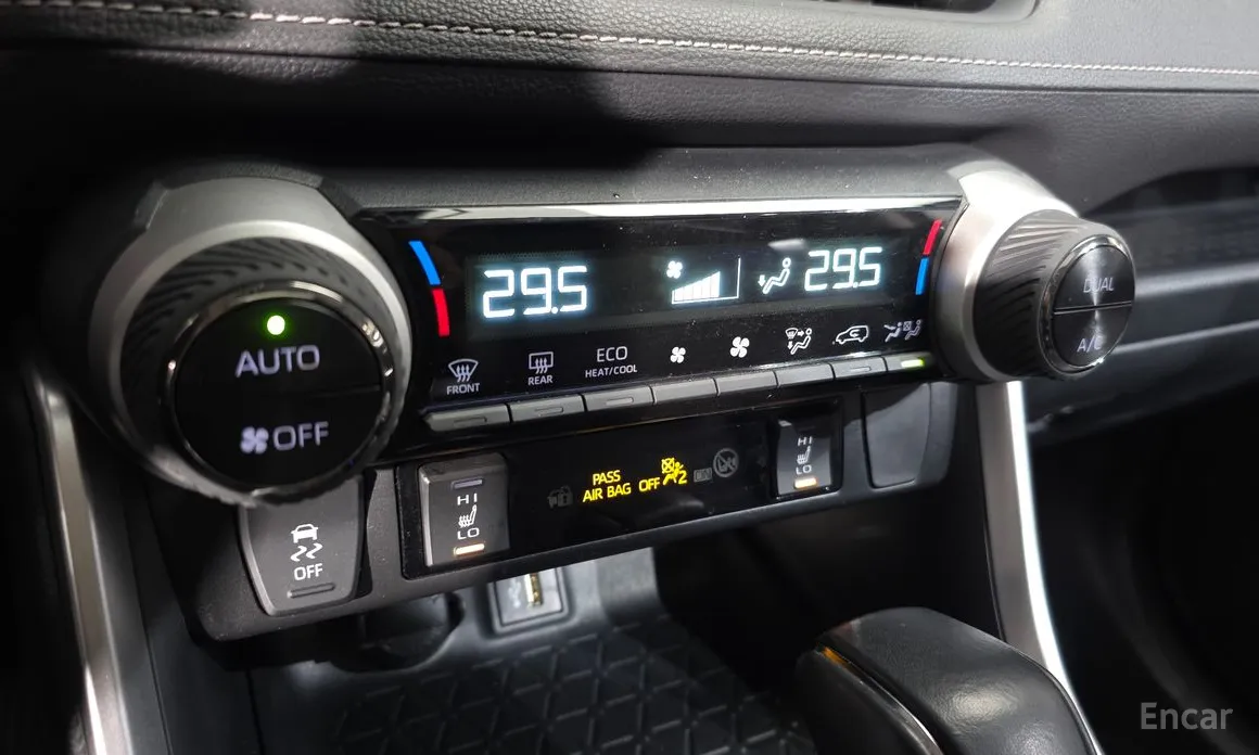 Toyota RAV4 2019 2.5 2WD Hybrid XLE