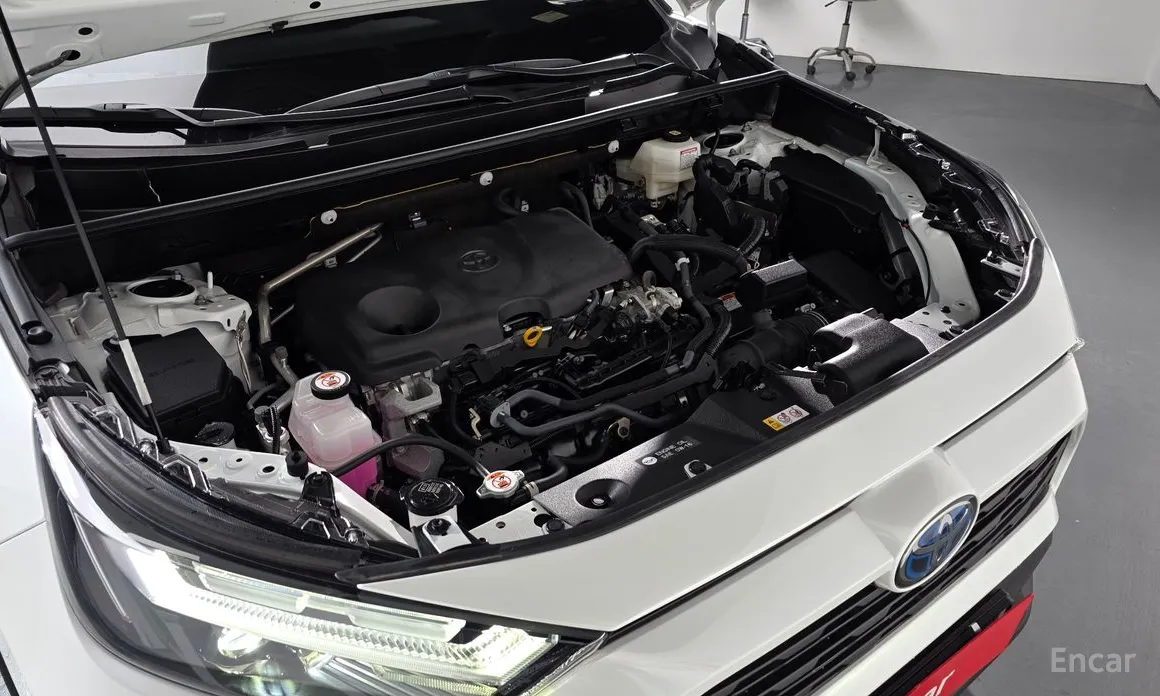 Toyota RAV4 2019 2.5 2WD Hybrid XLE