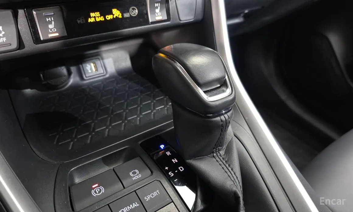 Toyota RAV4 2019 2.5 2WD Hybrid XLE