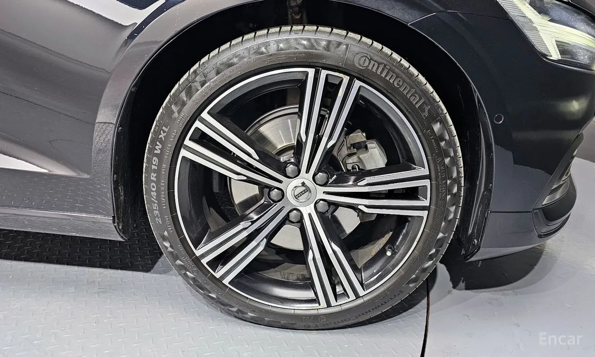 Volvo S60 2019 B5 Inscription