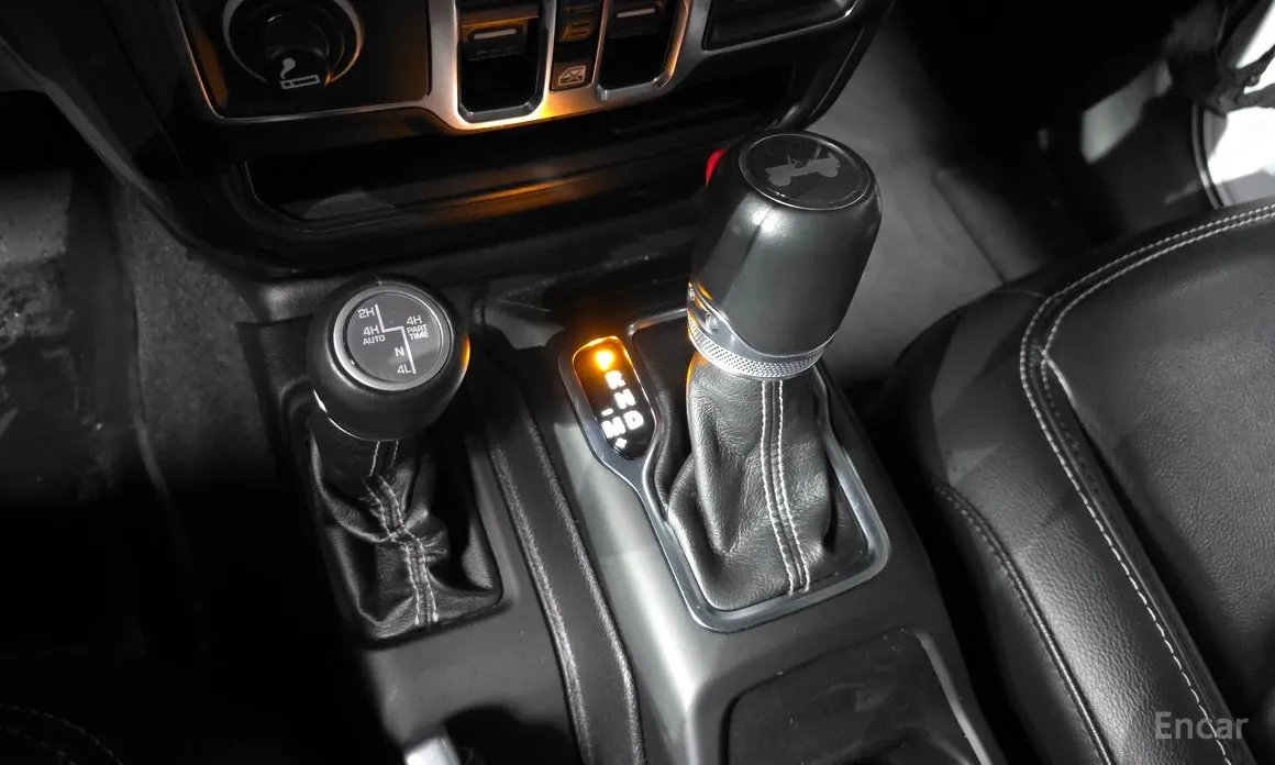 Jeep Wrangler 2018 2.0 Overland 4Door