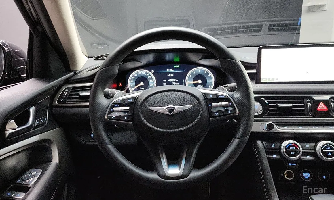 Genesis G70 2022 Gasoline 2.0T 2WD