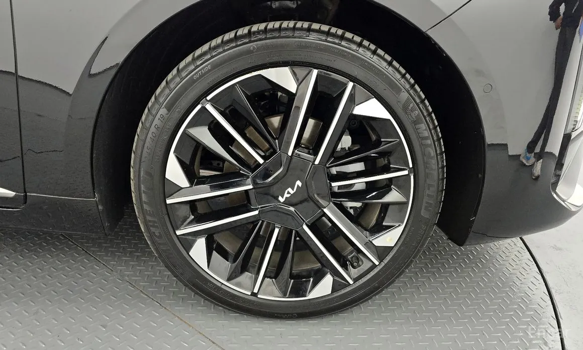 Kia K8 2024 Signature