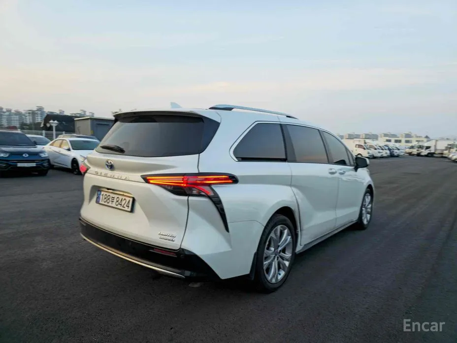 Toyota Sienna 2020 2.5 Hybrid 2WD