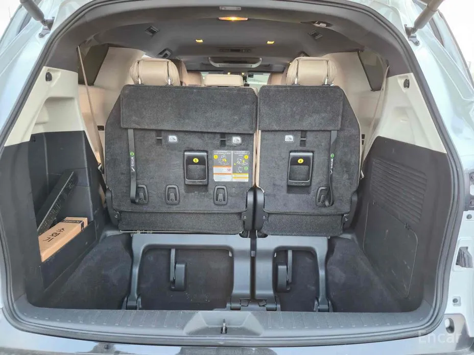 Toyota Sienna 2020 2.5 Hybrid 2WD