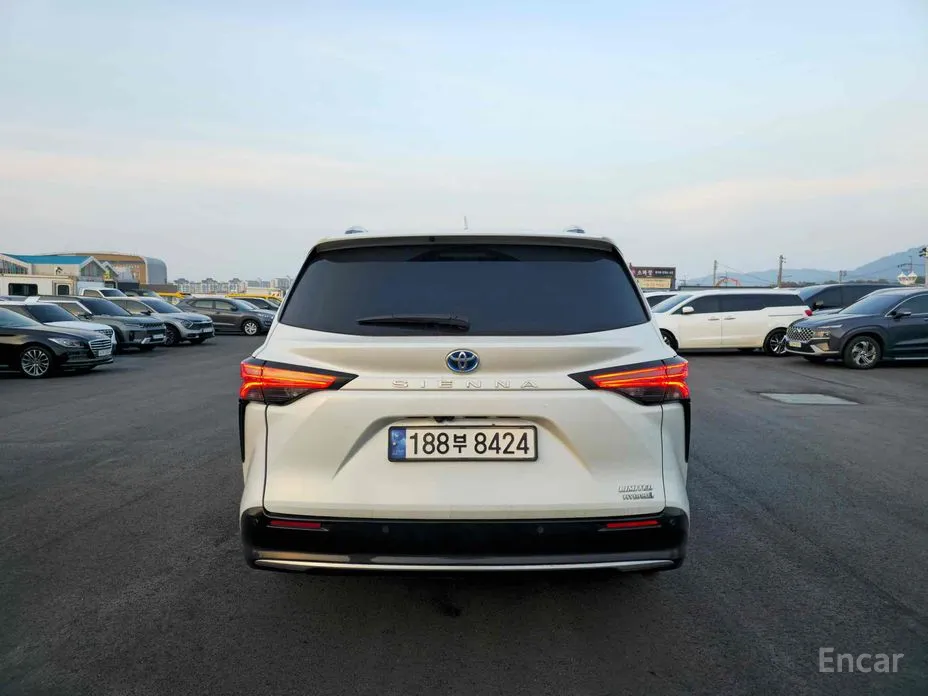 Toyota Sienna 2020 2.5 Hybrid 2WD