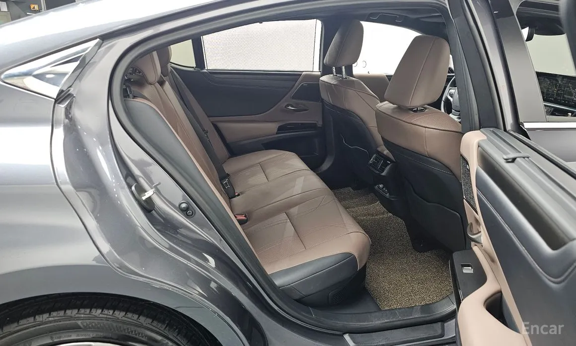 Lexus ES 2018 Executive