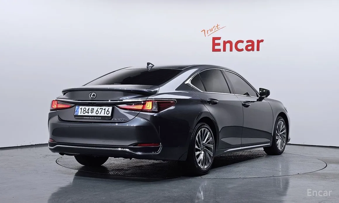 Lexus ES 2018 Executive