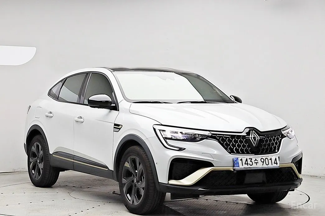 Renault Arkana 2024 1.6 E-TECH Iconic Design Package