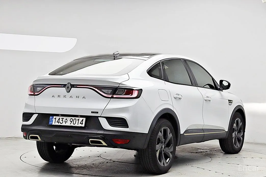 Renault Arkana 2024 1.6 E-TECH Iconic Design Package