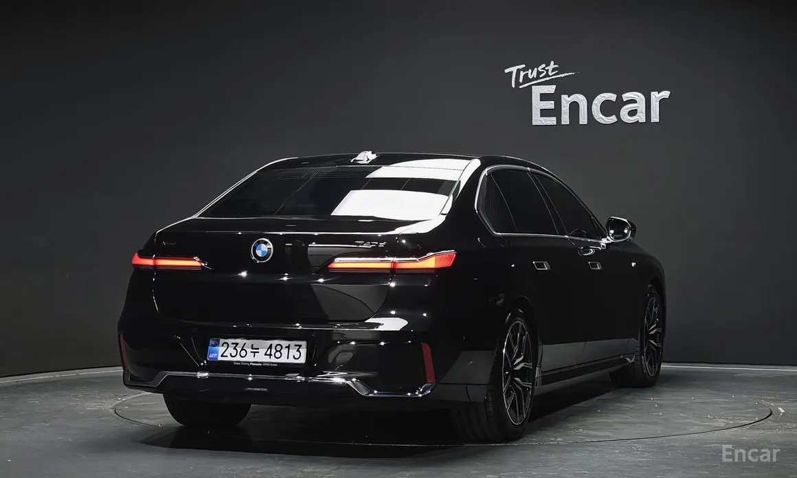 BMW 7 Series 2022 740d xDrive M Sport