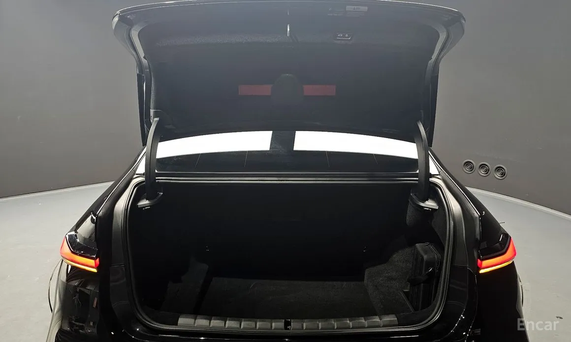 BMW 7 Series 2022 740d xDrive M Sport