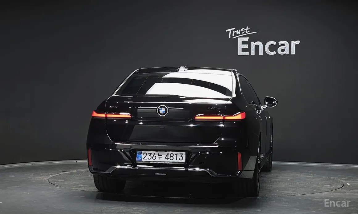 BMW 7 Series 2022 740d xDrive M Sport