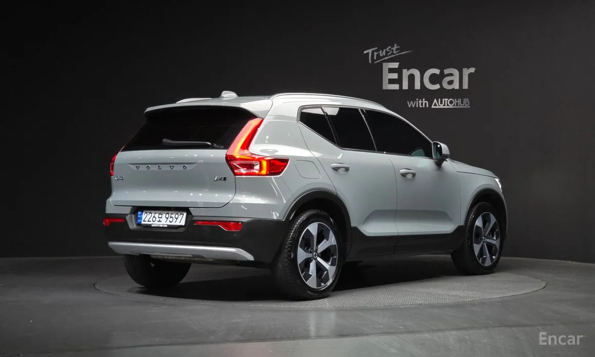 Volvo XC40 2018 B4 Ultra Bright
